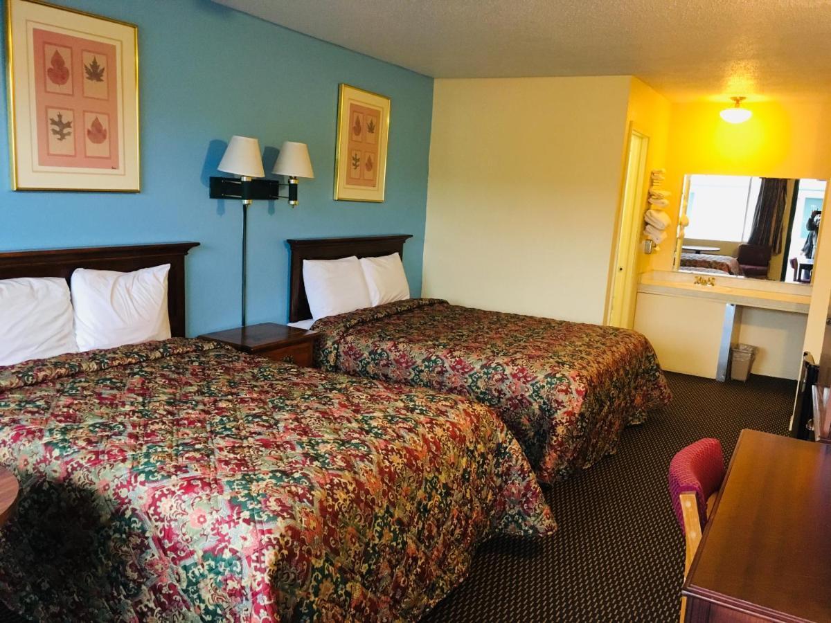 Budget Inn Caravan Motel Harrisonville ภายนอก รูปภาพ